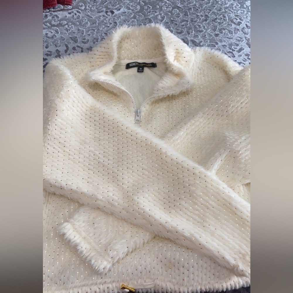 Crop top sweater